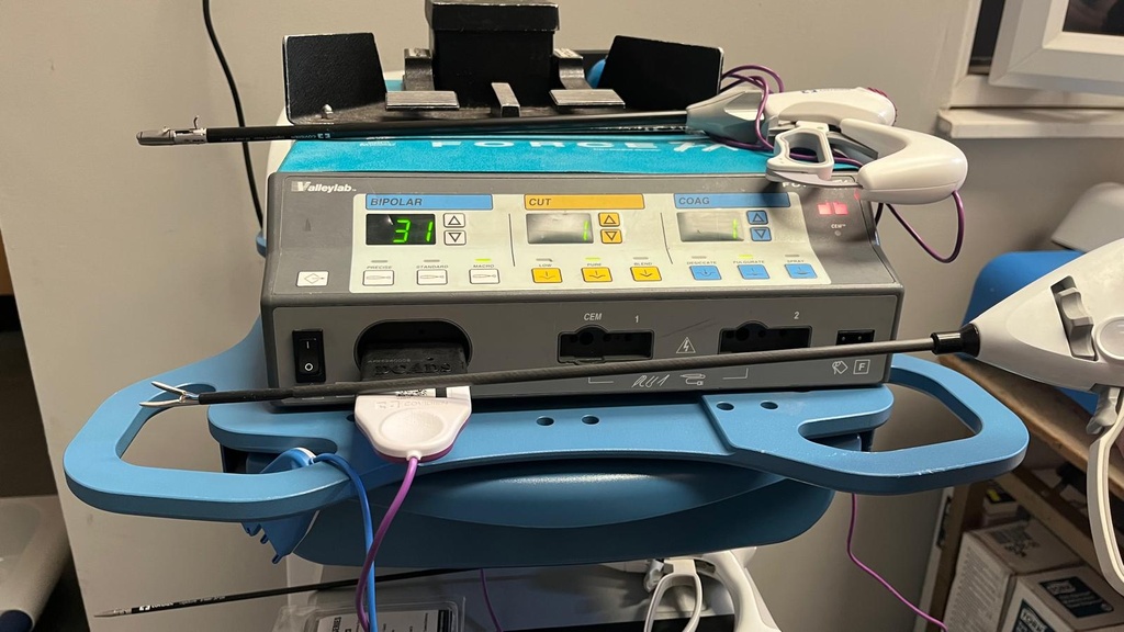 Albatross - Adapter for Valleylab Force Fx, Fx-C and Force 2 diathermy